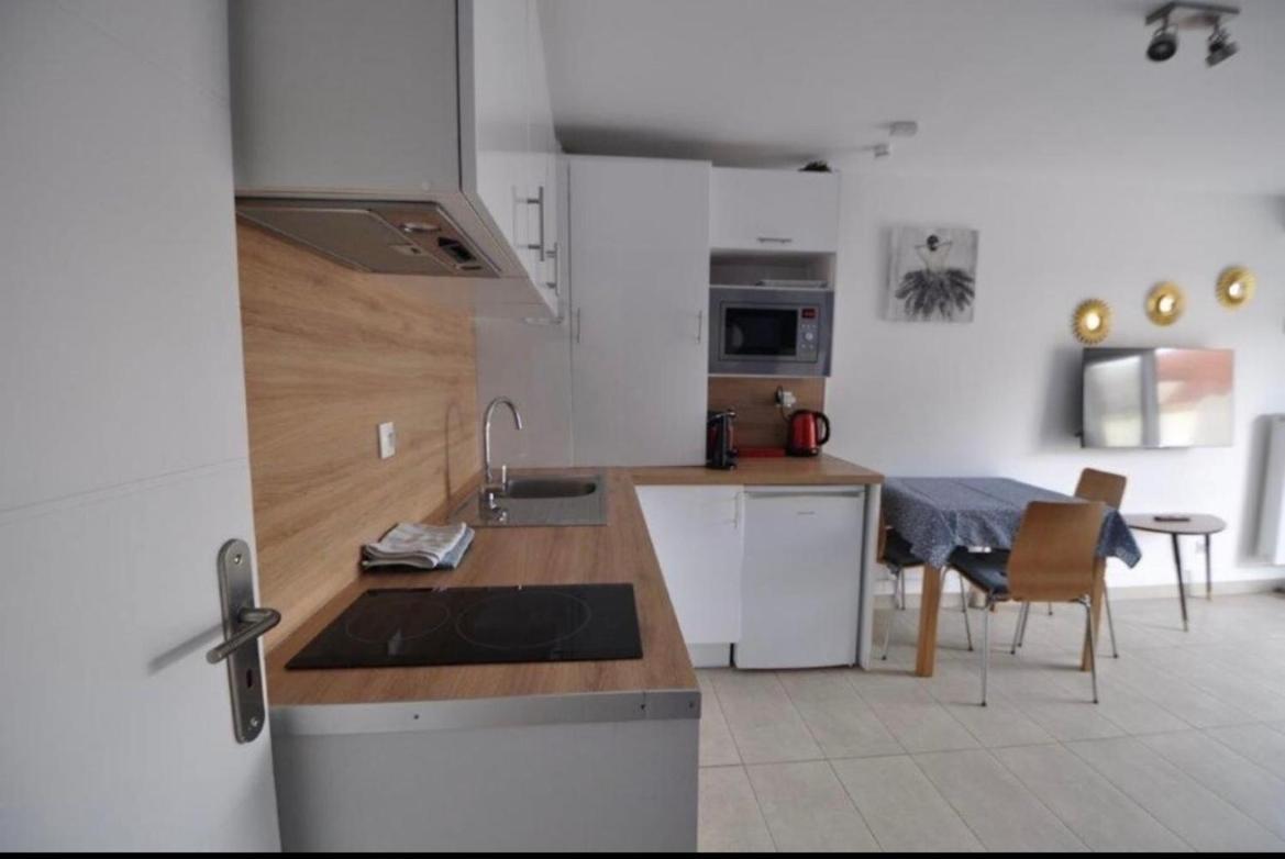 מונטבראן Appartement Cambita מראה חיצוני תמונה